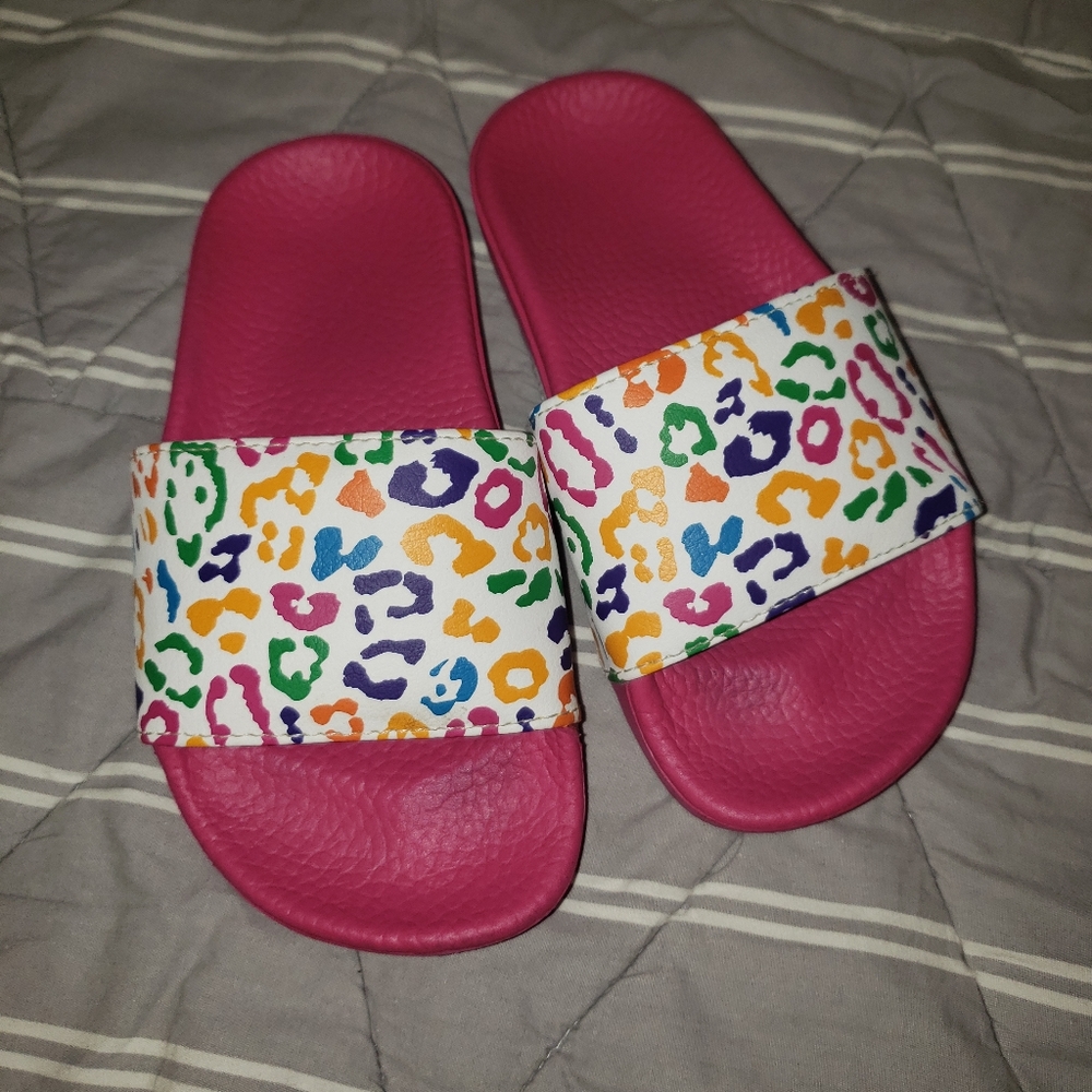 Vans rainbow leopard slides
